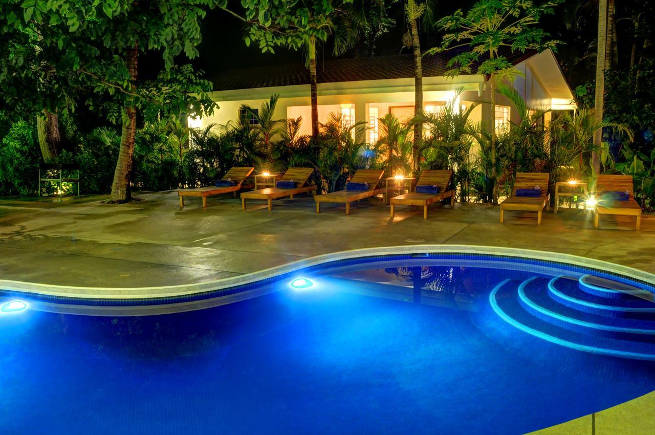 Moana Surf Resort 노사라 외부 사진