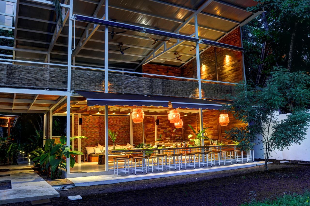 Moana Surf Resort 노사라 외부 사진